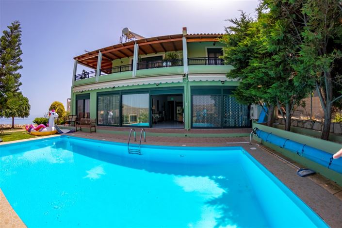 Image No.1-5 Bed Property for sale