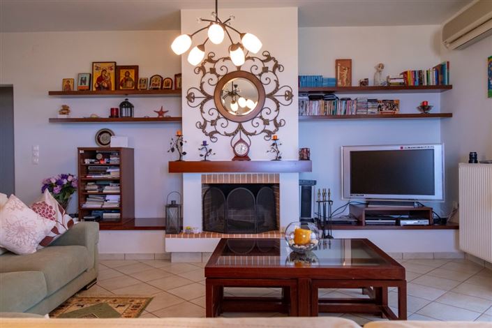 Image No.21-5 Bed Property for sale