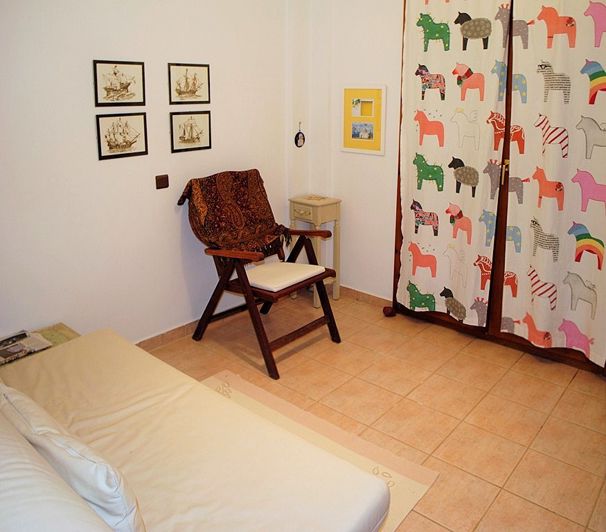 Image No.20-2 Bed Maisonette for sale