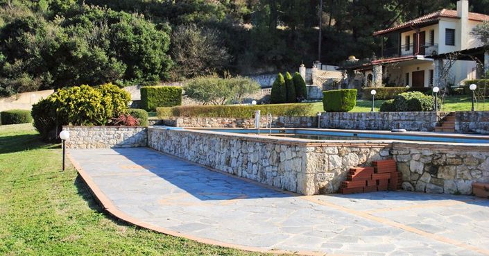 Image No.23-2 Bed Maisonette for sale