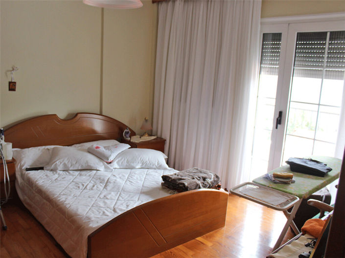 Image No.12-4 Bed Property for sale