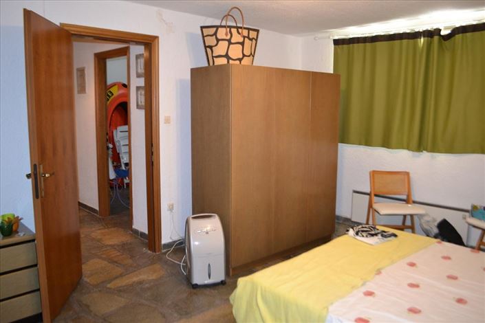 Image No.24-4 Bed Maisonette for sale