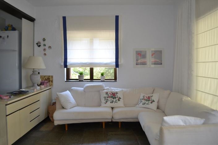 Image No.7-4 Bed Maisonette for sale