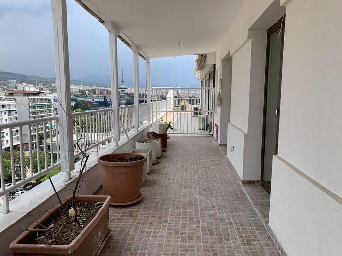 Image No.21-3 Bed Flat for sale