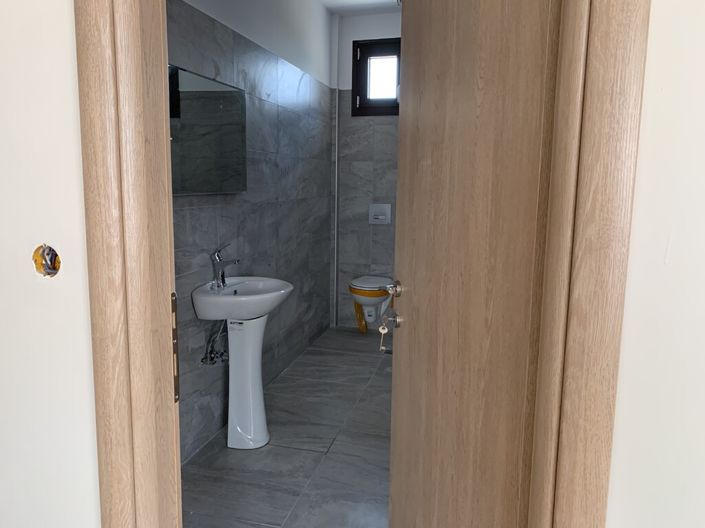 Image No.8-3 Bed Flat for sale