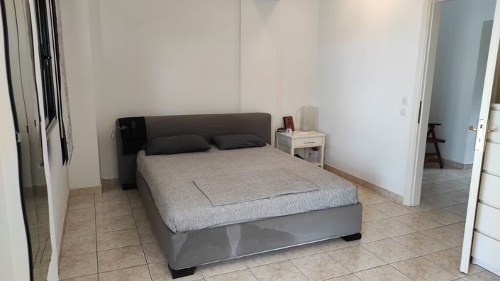 Image No.12-2 Bed Maisonette for sale