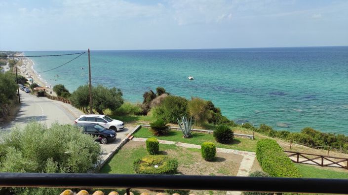 Image No.25-2 Bed Maisonette for sale