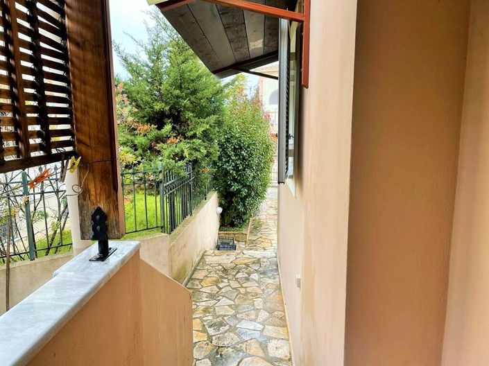 Image No.23-3 Bed Property for sale