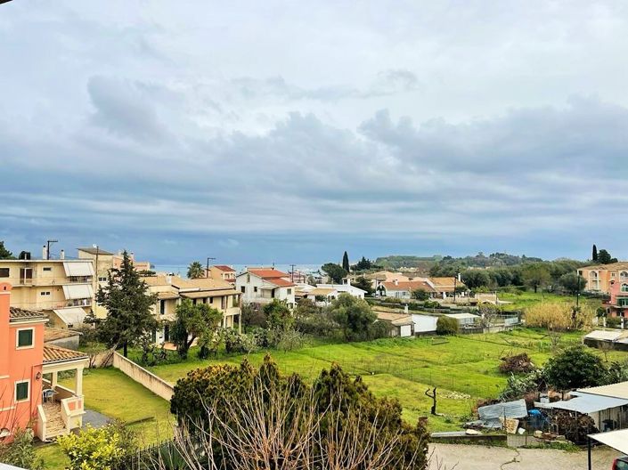 Image No.3-3 Bed Property for sale