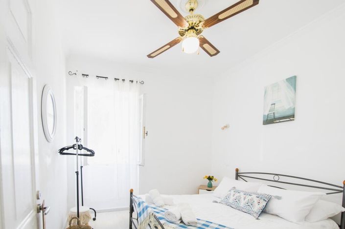 Image No.5-2 Bed Flat for sale