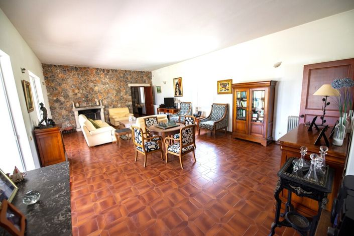 Image No.6-5 Bed Villa for sale