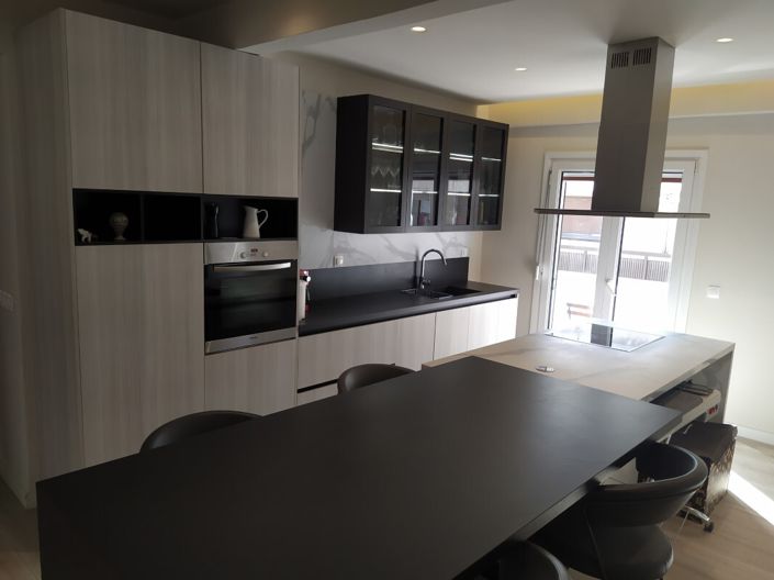 Image No.4-4 Bed Flat for sale