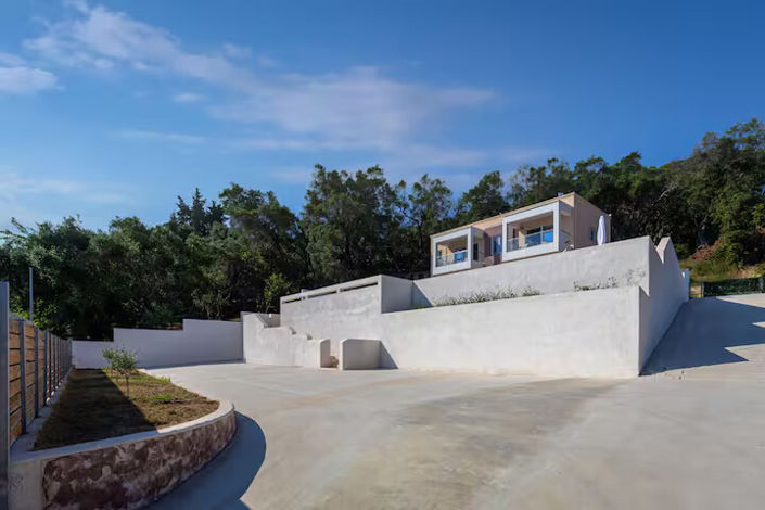 Image No.28-3 Bed Villa for sale