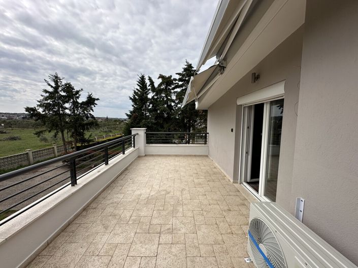 Image No.15-5 Bed Property for sale