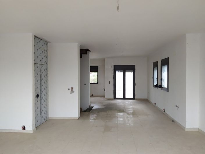 Image No.20-3 Bed Maisonette for sale