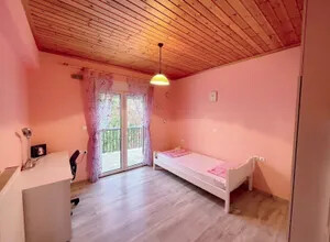 Image No.10-3 Bed Flat for sale