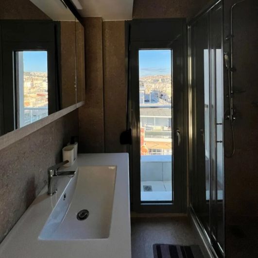 Image No.5-1 Bed Flat for sale