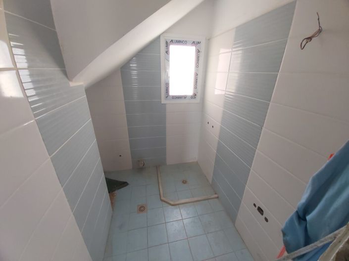 Image No.27-6 Bed Maisonette for sale