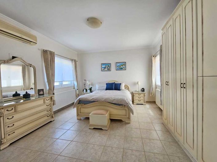 Image No.14-4 Bed Villa for sale