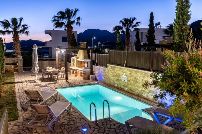 Image No.1-4 Bed Villa for sale