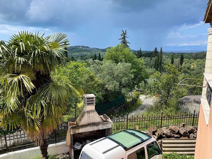 Image No.2-4 Bed Property for sale