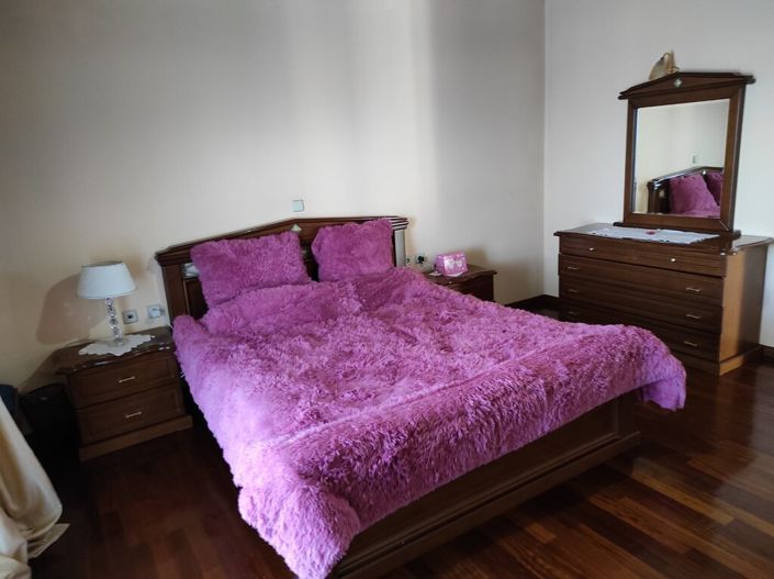 Image No.24-4 Bed Property for sale