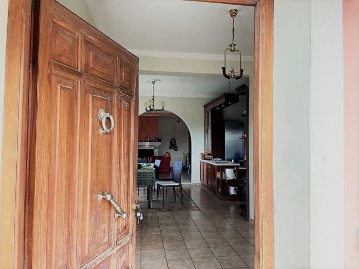 Image No.8-4 Bed Property for sale