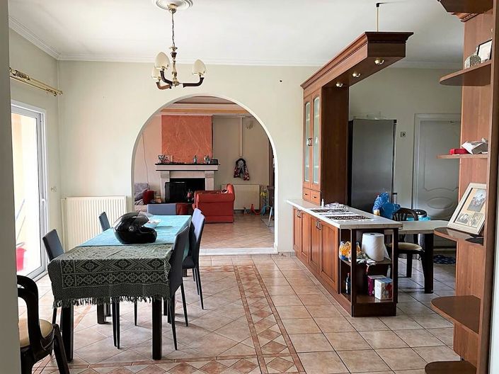 Image No.9-4 Bed Property for sale