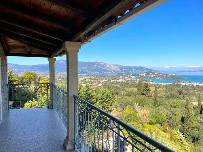 Image No.1-3 Bed Villa for sale
