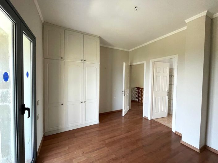 Image No.29-3 Bed Villa for sale