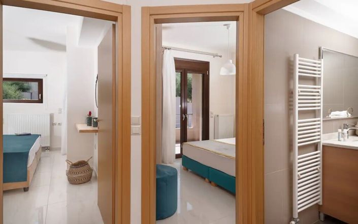 Image No.17-Villa for sale