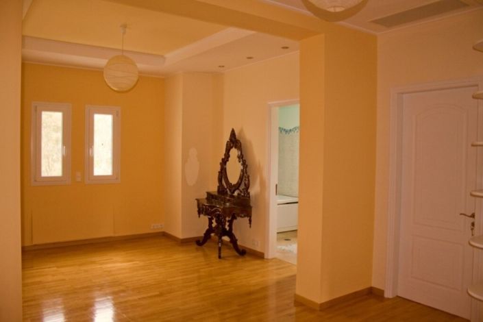 Image No.5-6 Bed Villa for sale