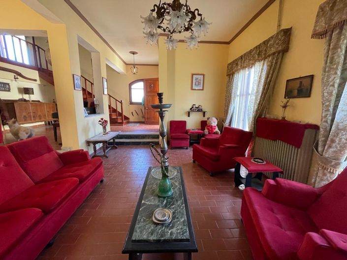 Image No.18-3 Bed Property for sale