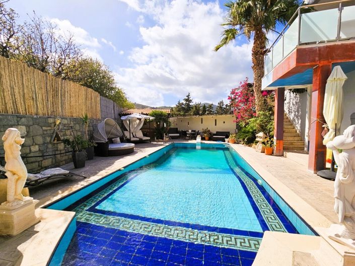 Image No.1-2 Bed Villa for sale