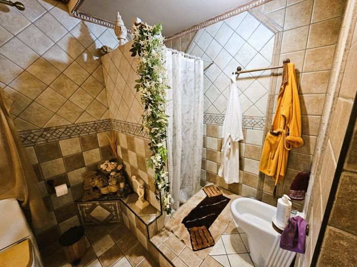 Image No.12-2 Bed Villa for sale