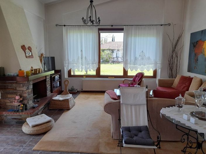 Image No.11-4 Bed Property for sale