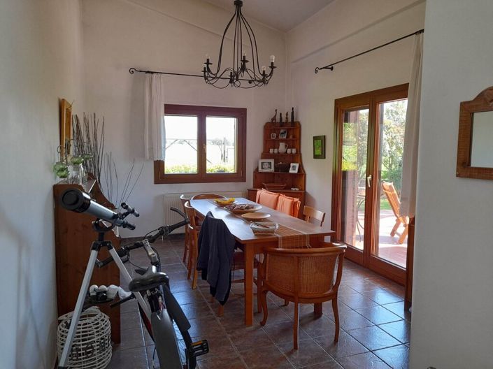 Image No.15-4 Bed Property for sale