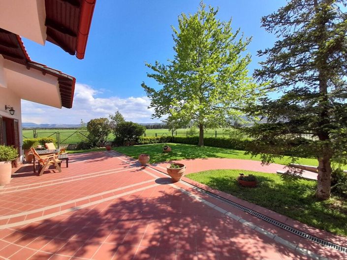 Image No.6-4 Bed Property for sale