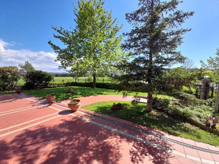 Image No.7-4 Bed Property for sale