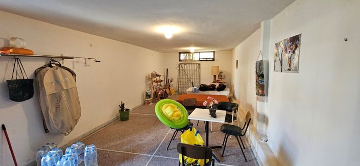 Image No.12-2 Bed Maisonette for sale