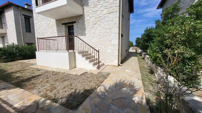 Image No.22-3 Bed Property for sale