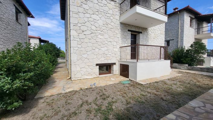 Image No.23-3 Bed Property for sale