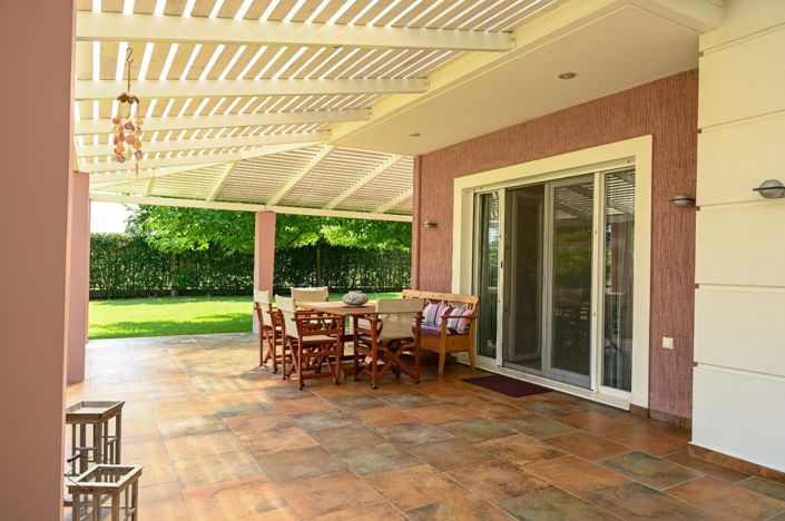 Image No.30-3 Bed Property for sale