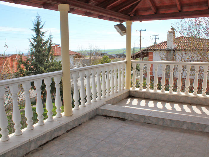 Image No.19-8 Bed Property for sale