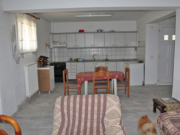 Image No.21-8 Bed Property for sale