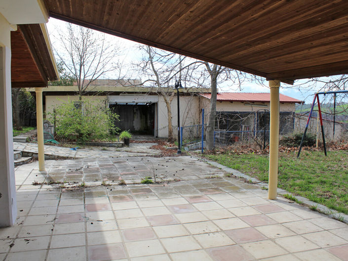 Image No.24-8 Bed Property for sale