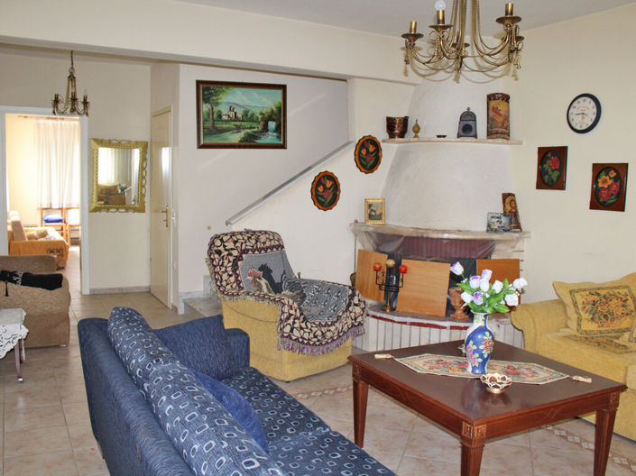 Image No.4-8 Bed Property for sale