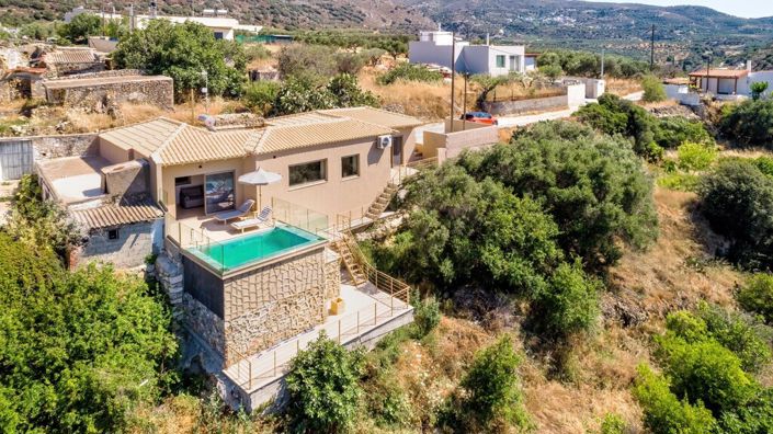 Image No.1-2 Bed Villa for sale