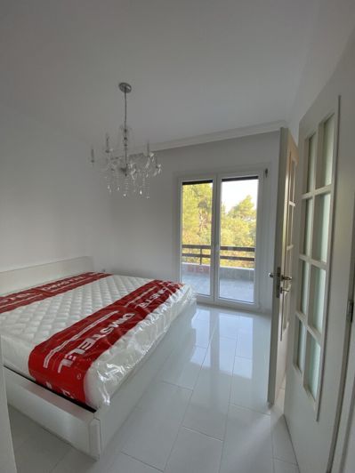 Image No.6-2 Bed Flat for sale