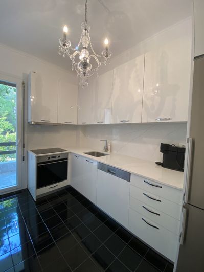 Image No.8-2 Bed Flat for sale